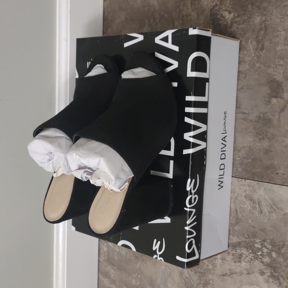 Black suede chunky heel - Picture 6 of 7